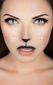 quick-make-up-halloween-woman-black-cat-21.jpg